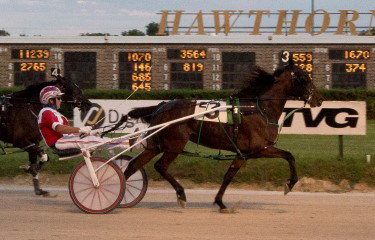 The Hosea Williams trained Rollin Coal (Casey Leonard) captured last night’s first division of Hawthorne’s Incredible Tillie stake series. (Four Footed Photo)